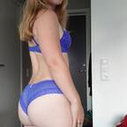 Profile picture of curvy_libby