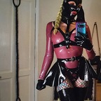 latexloverlaura avatar