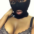 Profile picture of themaskedmilfy